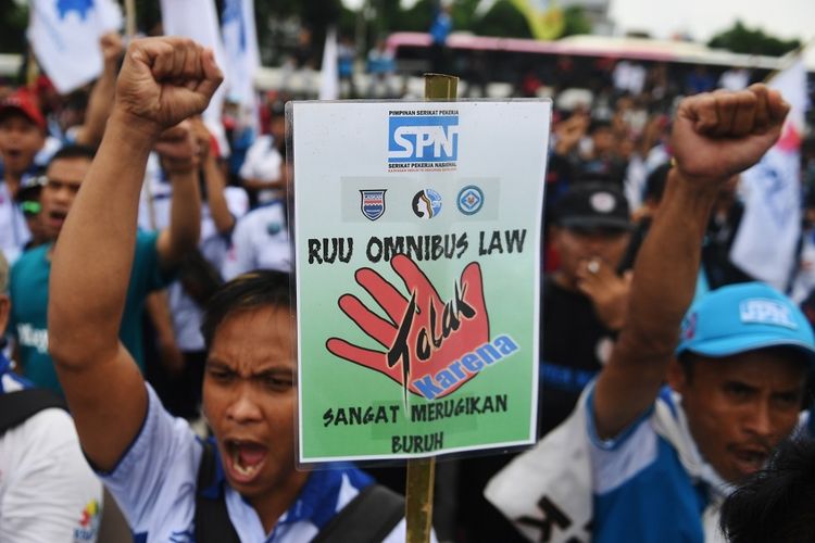 Memperkenalkan Hukum Omnibus yang Membebani Lingkungan Investasi Indonesia